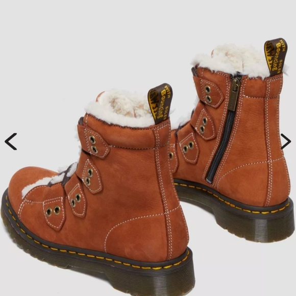 Dr Martens Women's 1460 Lace to Toe Fur Lined Buttersoft Lace Up Boots new - Picture 6 of 7